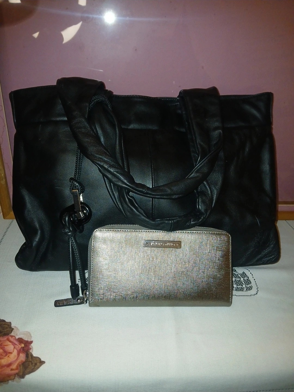 Vince Camuto Bag And Wallet Set
